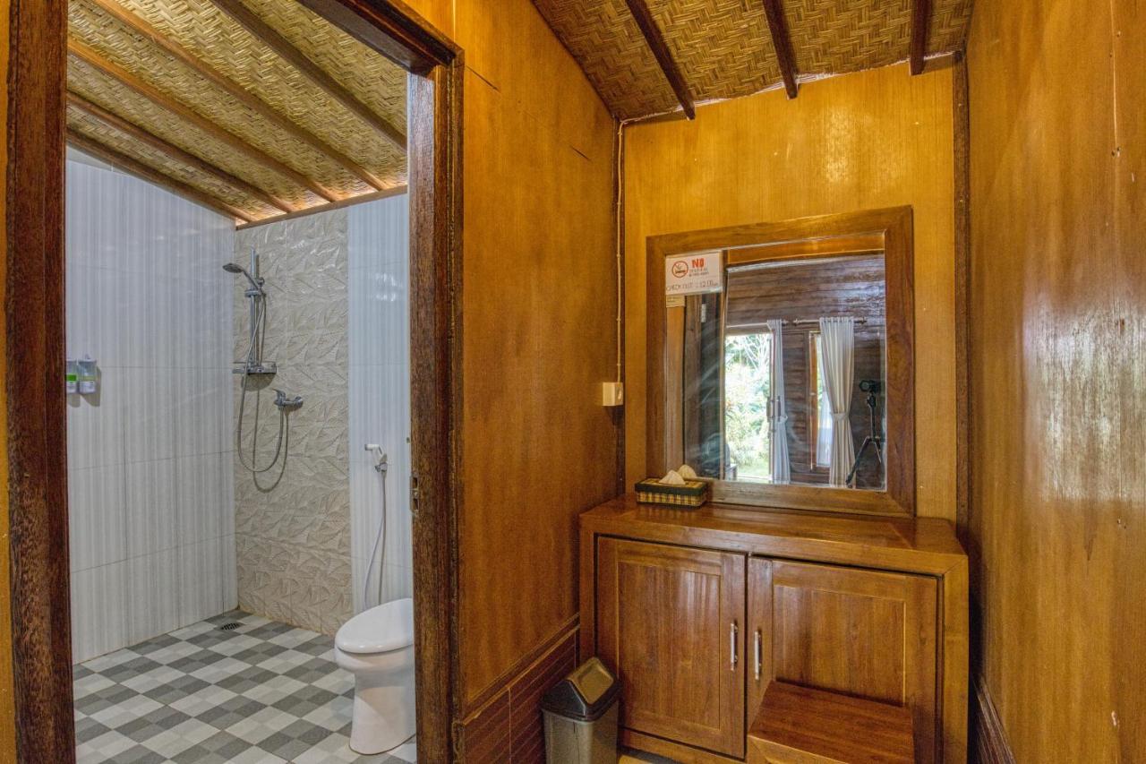 Asoka Bungalows Ped Luaran gambar