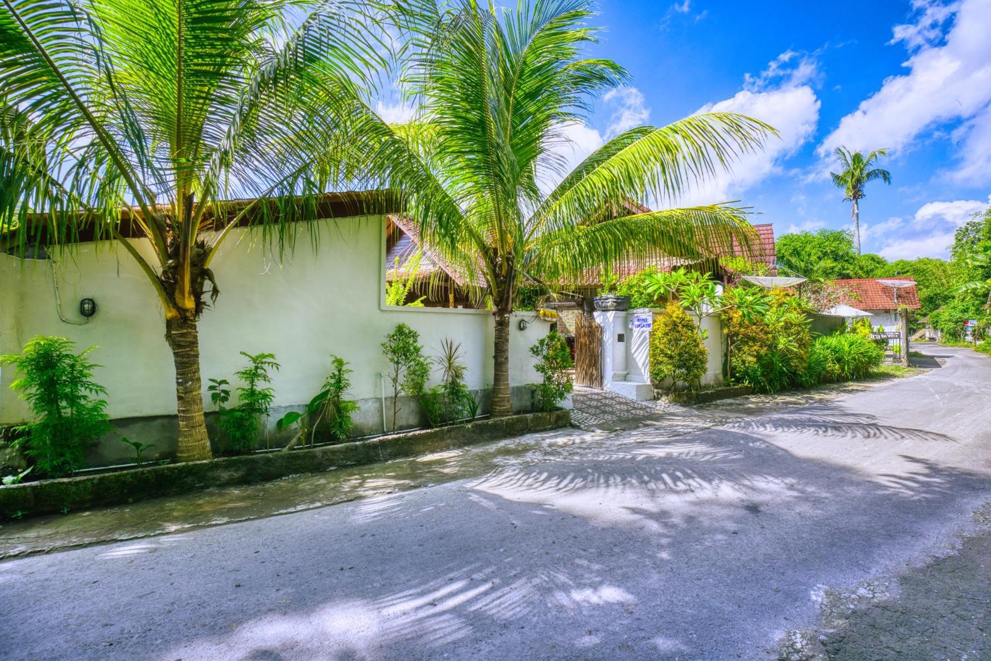 Asoka Bungalows Ped Luaran gambar