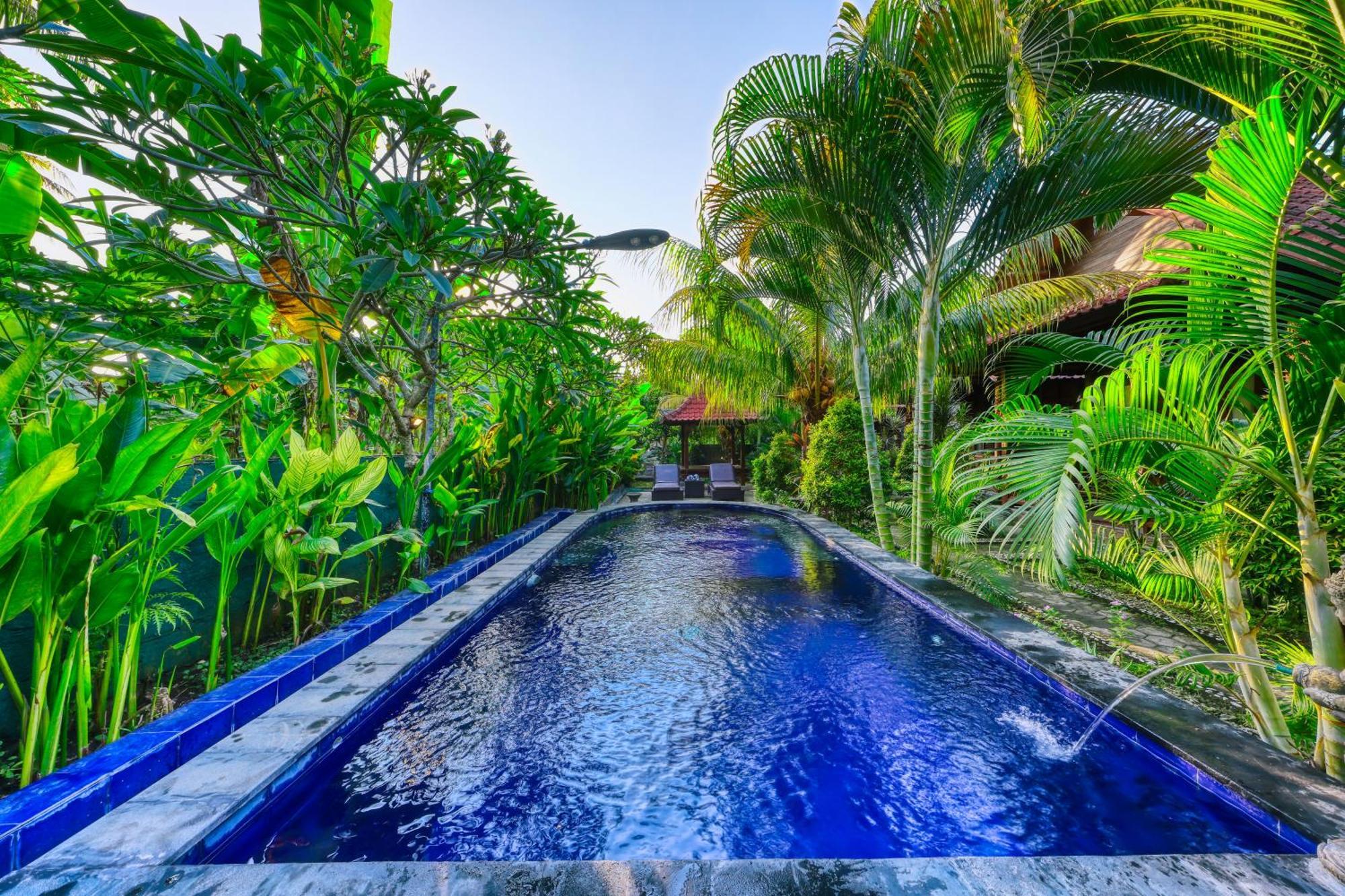 Asoka Bungalows Ped Luaran gambar
