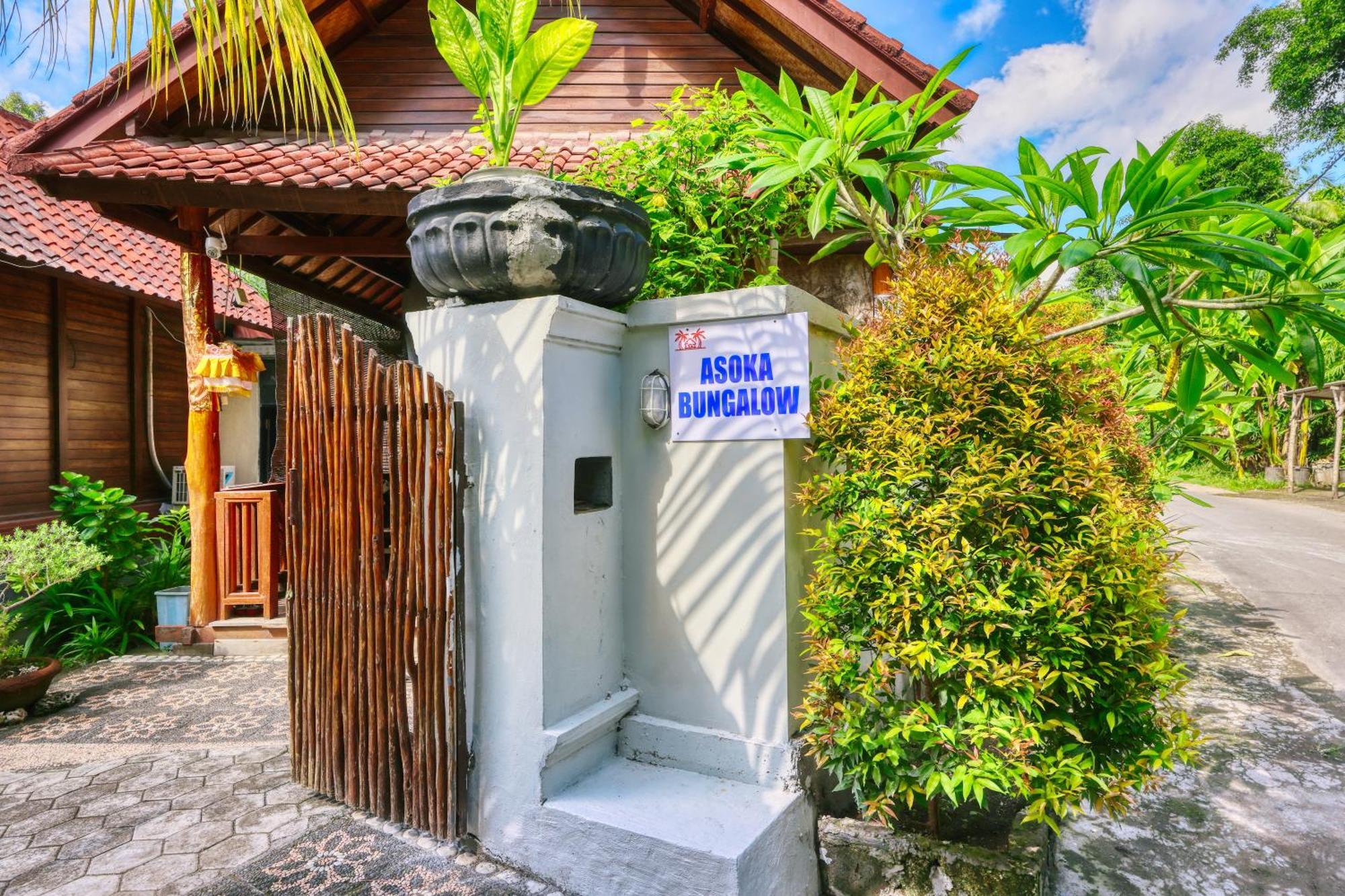 Asoka Bungalows Ped Luaran gambar