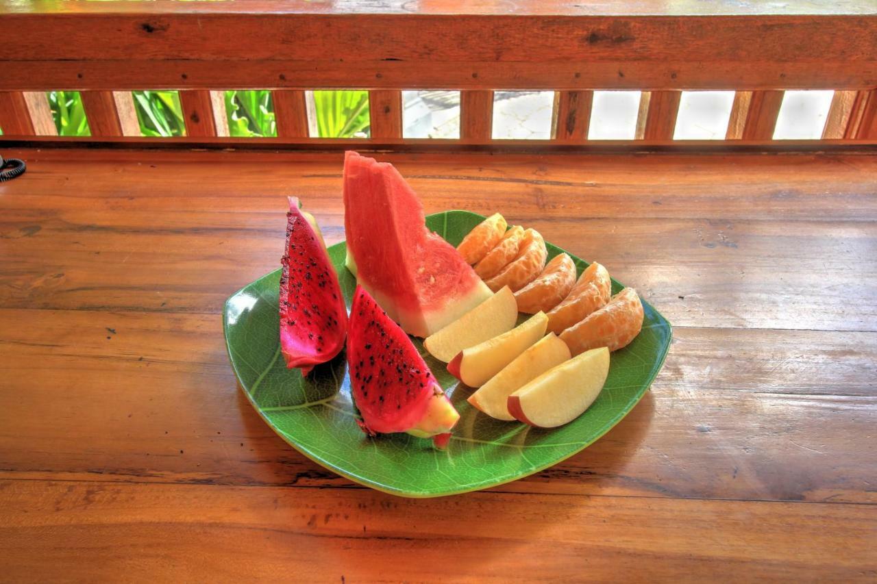 Asoka Bungalows Ped Luaran gambar